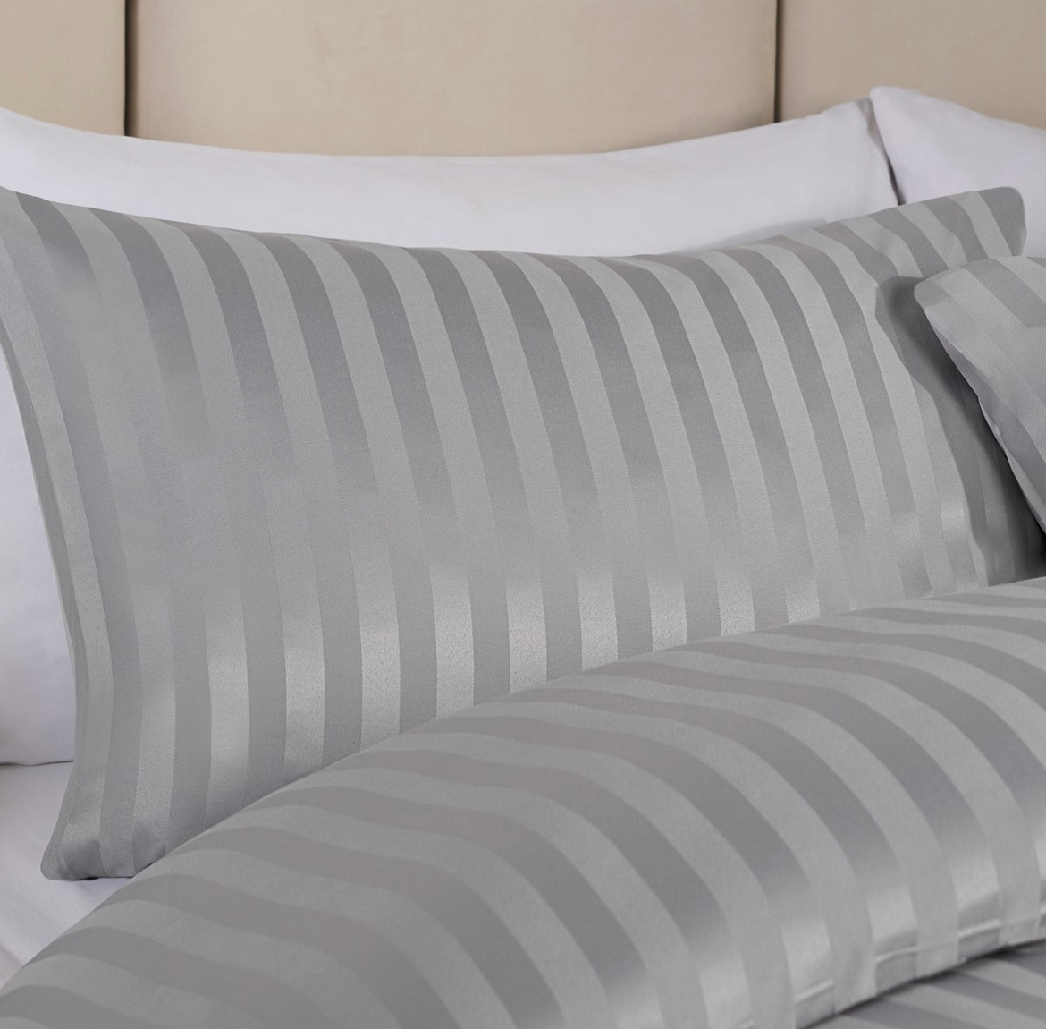 Grey luxury stripe 4 piece bedding set
