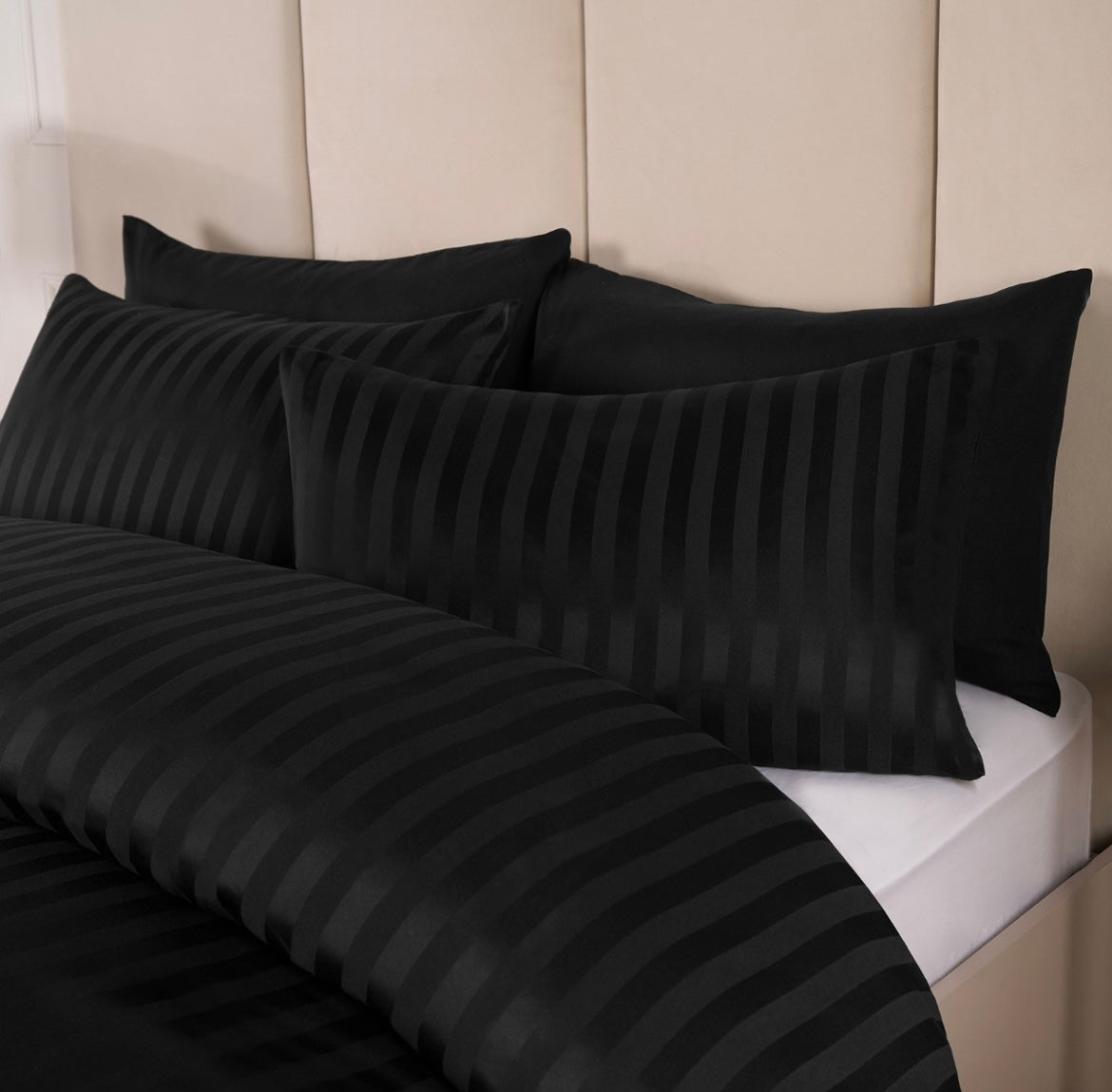 Black luxury stripe 4 piece bedding set